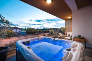 Luma Luxury Apartment with Jacuzzi - Zadar - 3
