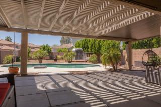Comfy House Private Backyard with Pool BBQ Citrus - Surprise - 9