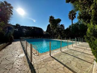 A013-Apt vue mer avec piscine et terrasse - Cannes - 0