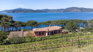 Villaflair - Villa Morcone with private beach - Casa Morcone - 0