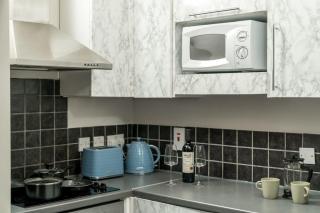 City of London - Lovely Two Bedroom Apartment - London - 7