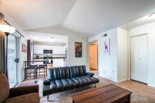 213- 2BR Apartment in Coolidge, AZ w heated pool, gym - Coolidge - 1