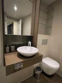 Modern apartment w/ canal view - Londra - 8
