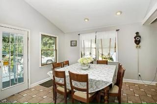 Large Private House on 5 Wooded Acres. Total Privacy! - 2