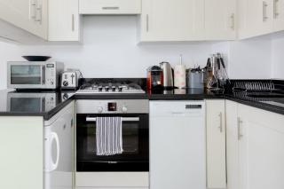 Stylish Apartment with Private Rooftop in Covent Garden - London - 3
