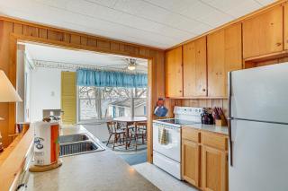 Waterfront Family Cottage on Lake Champlain - 3