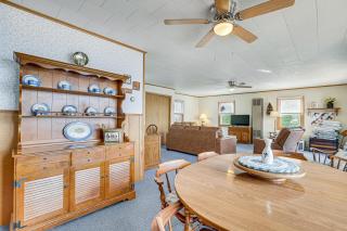 Waterfront Family Cottage on Lake Champlain - 4