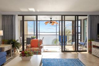 Gorgeous Renovated Residence in Upscale Sanibel Harbour Tower - Fort Myers - 6