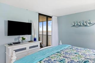 Stunning Waterfront Residence with Panoramic Water Views - Fort Myers - 1