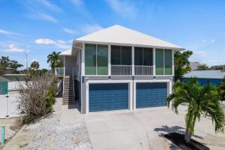Gorgeous Apartment on Mango St Steps to Beach - Fort Myers Beach - 2