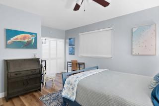 Colonel's Cottage- Sanibel Beach Retreat Fantastic Amenities - 3