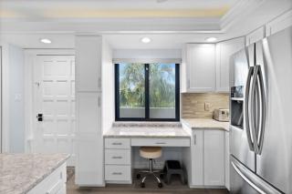 Loggerhead 253- Beachfront Residence w Vaulted Ceilings - 7