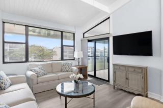 Loggerhead 253- Beachfront Residence w Vaulted Ceilings - Sanibel - 3