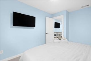 Stunning Newly Renovated River District Residence - Fort Myers - 3