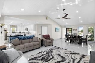Villa Albatross- Gorgeous Ground Level Pool Home in the Dunes - Sanibel - 0