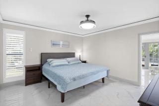 Villa Albatross- Gorgeous Ground Level Pool Home in the Dunes - Sanibel - 2