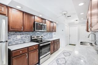 Gorgeous Pool Home in Lake Murex Sanibel - 5