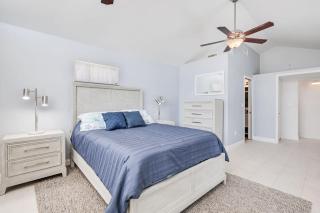 Gorgeous Pool Home in Lake Murex Sanibel - 2