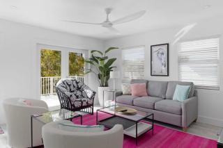 Stunning Near Beach Residence on Palermo Circle - Fort Myers Beach - 6