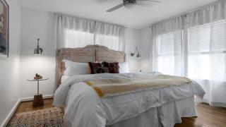 Cork & Cactus, close to Main St and pet-friendly! - 9