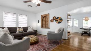 Cork & Cactus, close to Main St and pet-friendly! - Fredericksburg - 2