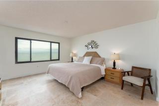 Luxury, Direct Oceanfront Unit and Balcony, Southeast Corner, Heated Pool, Garage Parking - Ormond Beach - 7