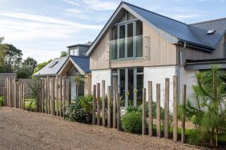The Salt House - Luxury Home with Pool & Hot Tub - Chichester - 4