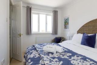 Wonderful Seafront Home - Panoramic Ocean Views - Selsey - 2