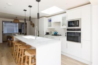 Stylish 2 Bed City Stay - Chichester - 0