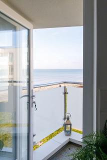 Two Bed Seafront Escape in East Wittering - East Wittering - 2
