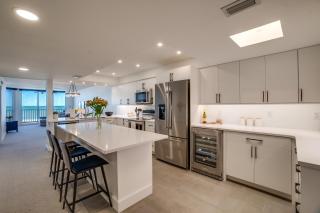 Bella Luna, 2 bed and 2 bath beachfront condo - Bradenton Beach - 6