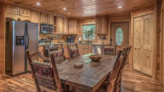 Hidden Bear Hollow - Epworth - 3
