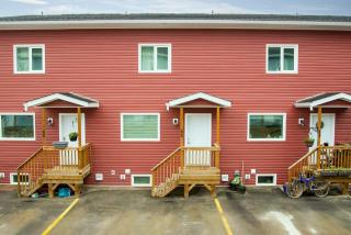 NN - The Zephyr A - Crestview 2-bed 2 5-bath - 9