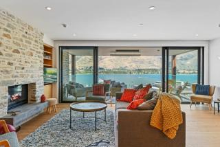 Luxury Lake View Apartment - Wanaka - 1