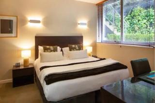 Stunning Lakeview 2 Bedroom Apartment - 2