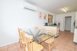 Cadogan House - Professionally Styled in CBD - Orange - 7