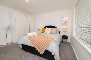 Cadogan House - Professionally Styled in CBD - Orange - 1