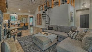 Holiday House - Blue Ridge - 5