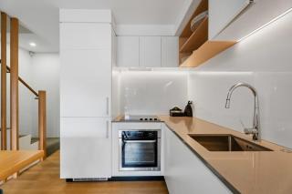 Adventure Riverside Retreat - 8