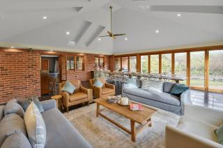 Snowline - Ultimate Getaway, Pool, Sleeps 16 - Canobolas - 7