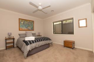 Villa on Rosemary - Cosy & Private Walk to CBD - Orange - 8