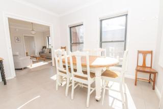 Villa on Rosemary - Cosy & Private Walk to CBD - Orange - 3