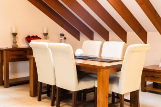 Peel St - Large Family Home Walk to CBD - Bathurst - 1