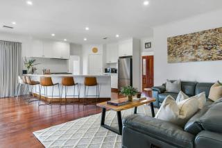 Wren Hill Dreamy Home with Spectacular Views - Orange - 1