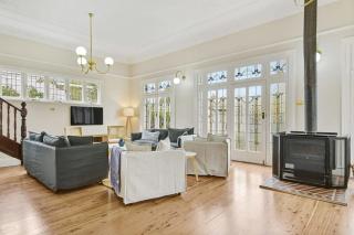 Kilarra House - Heritage Home on Byng St Sleeps 10 - Orange - 3