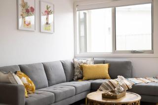 Leafy Lamrock Cosy 3 bedroom home Near CBD - Orange - 9