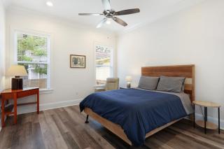 Stunning Luxury Home 2 Blocks From Streetcar - New Orleans - 2