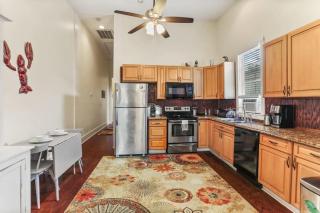 Art Filled Sanctuary in the Heart Of Mid City - New Orleans - 7