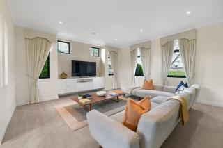 Roselawn Retreat - Pool, Incredible Views, Sleeps 8 - Orange - 9