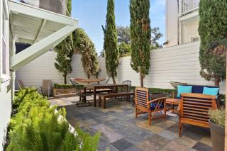 Fabulous Classy and Comfy 3BD 2BA Home and Parking - 7